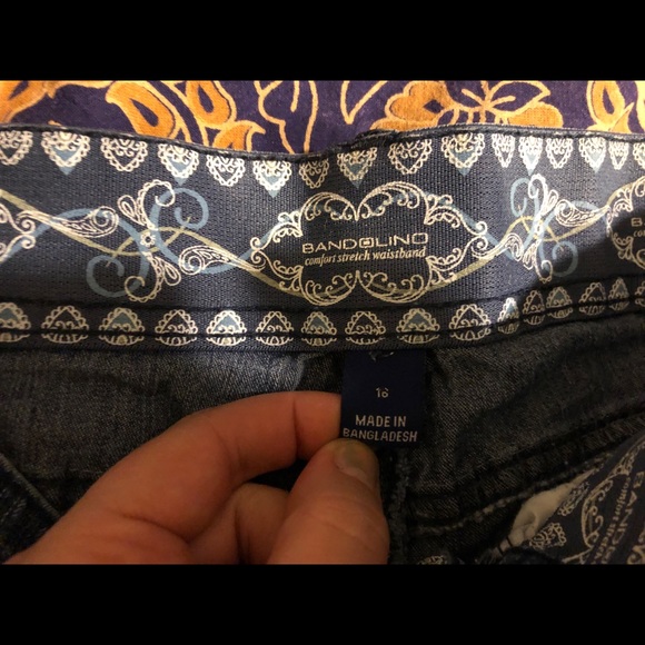 Jeans - Picture 2 of 3